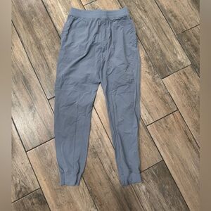 alo yoga jogger pants
